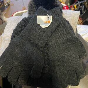 Pajar Black Knit Gloves and Hat Set